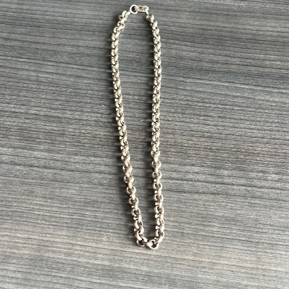 Silver link necklace